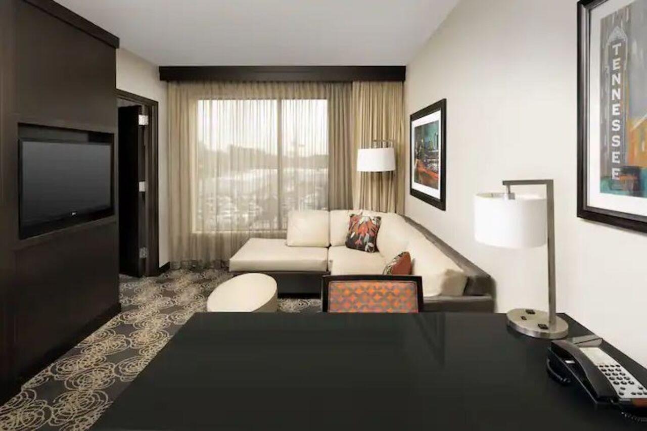 Embassy Suites By Hilton Knoxville West Экстерьер фото
