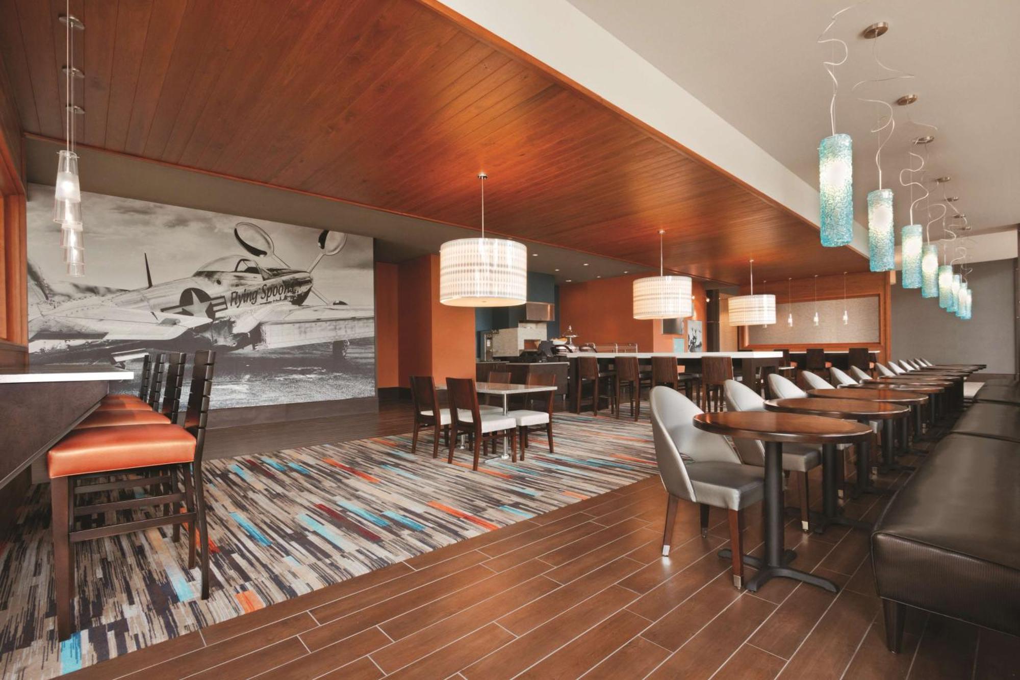 Embassy Suites By Hilton Knoxville West Экстерьер фото