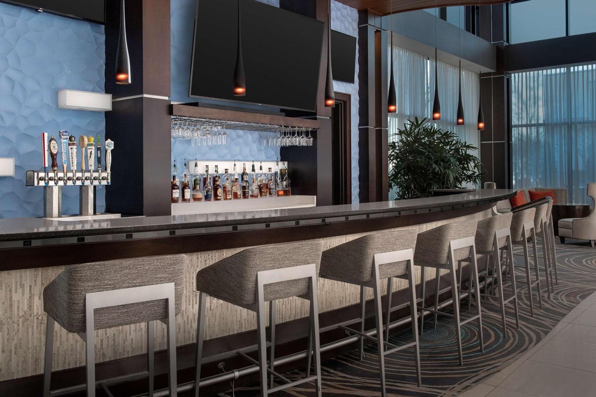 Embassy Suites By Hilton Knoxville West Экстерьер фото