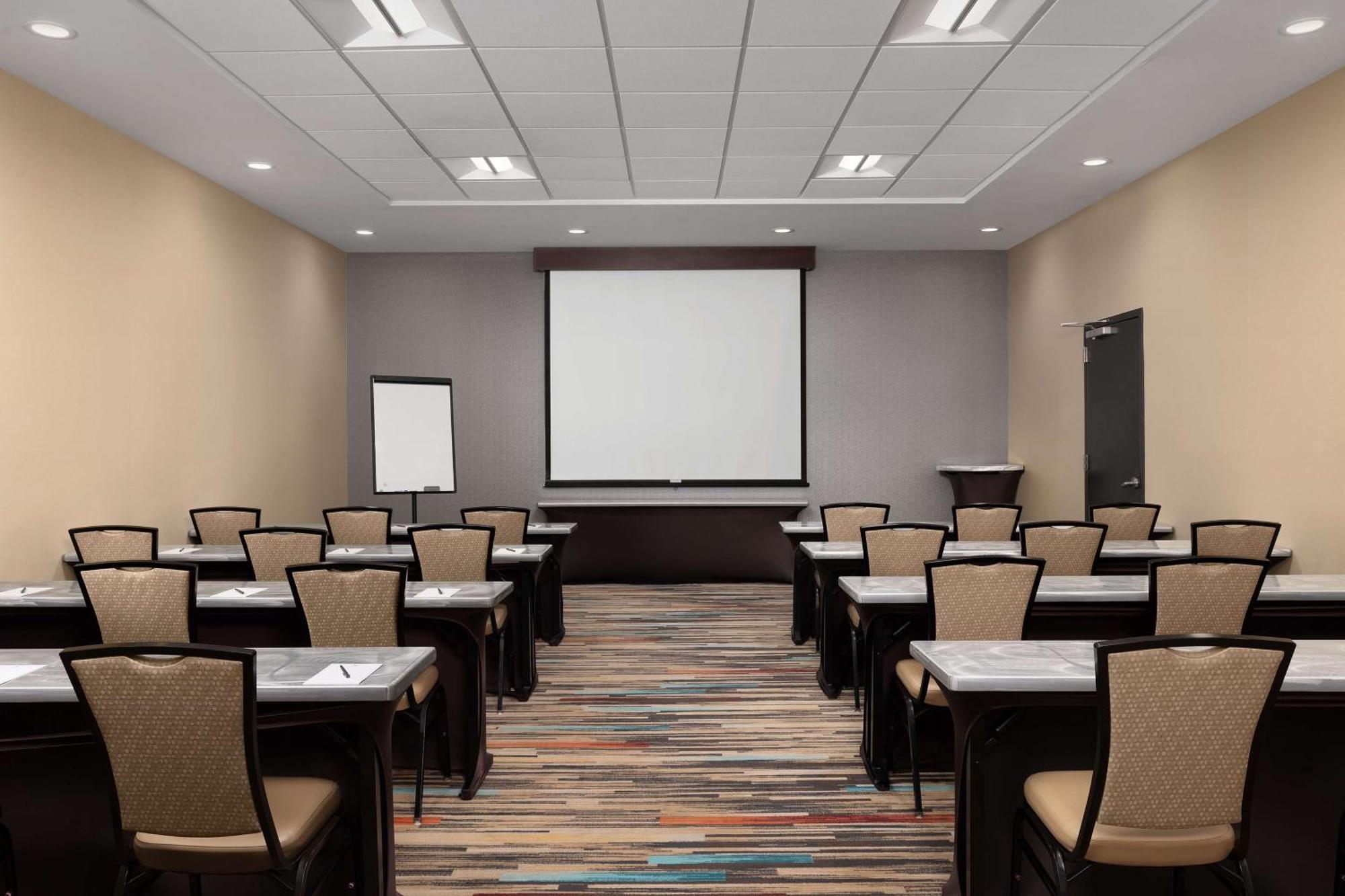 Embassy Suites By Hilton Knoxville West Экстерьер фото