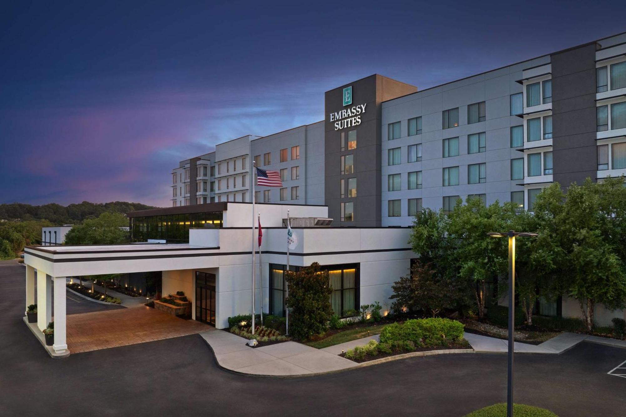 Embassy Suites By Hilton Knoxville West Экстерьер фото